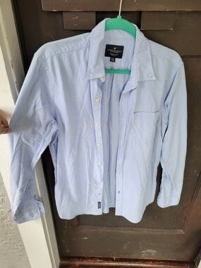 American Eagle Outfitters Light Blue Oxford Button-Down Shirt - Men's Casual Med